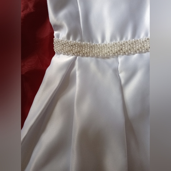 Dresses Sz 6 Girls White Pleated Satin Pocketed - Picture 14 of 16